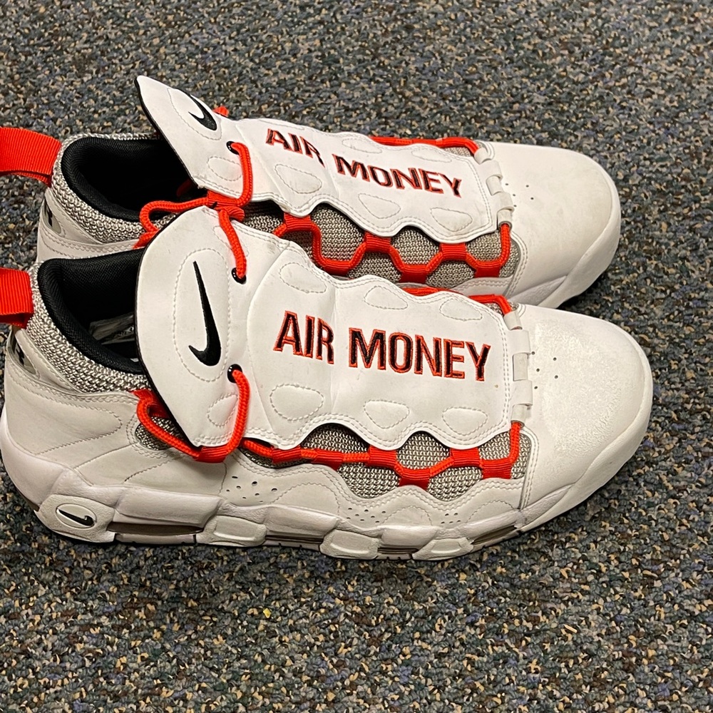 Nike’s air money